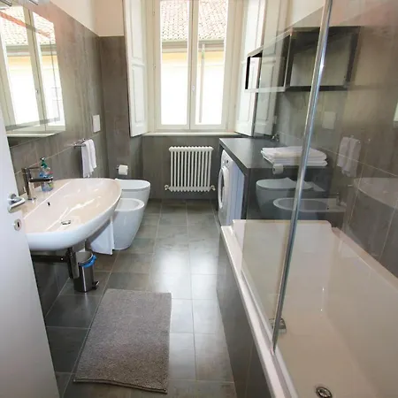 Palazzo Della Torre Elegant In Apartamento *