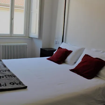 Apartment Palazzo Della Torre Elegant In Como